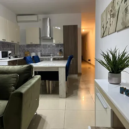 Crimson Court Apartamento