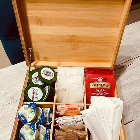 Crimson Court Apartment *