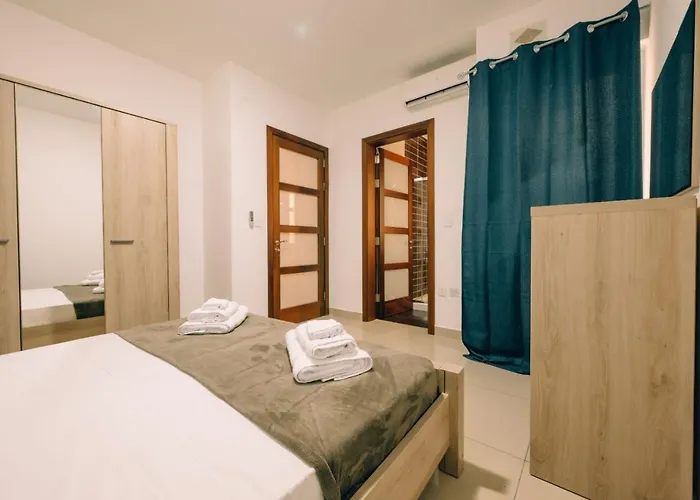 Crimson Court Is-Swieqi