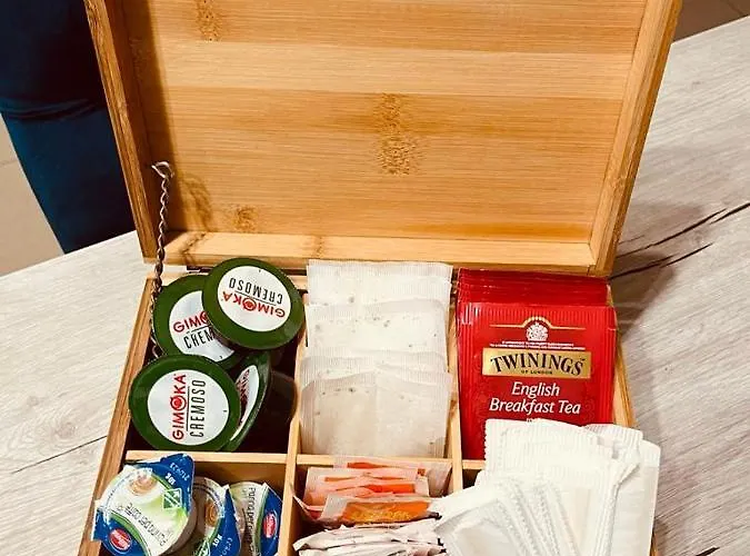 Crimson Court アパート *