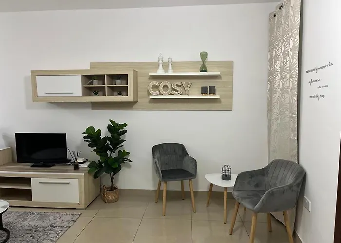 Crimson Court Διαμέρισμα *