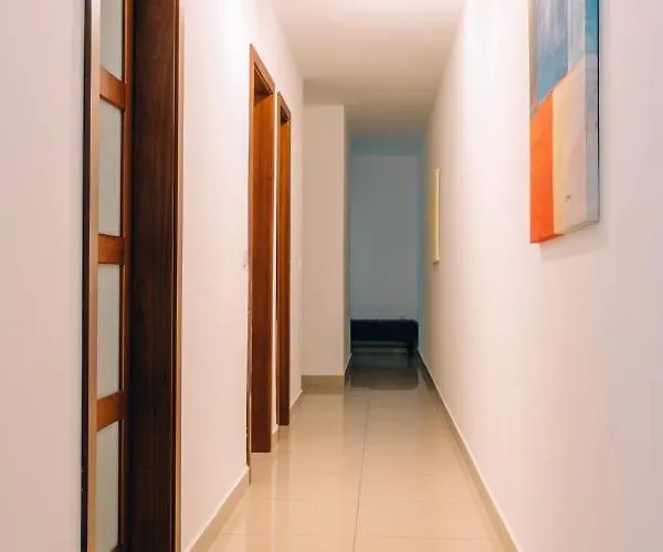 Crimson Court アパート Is-Swieqi